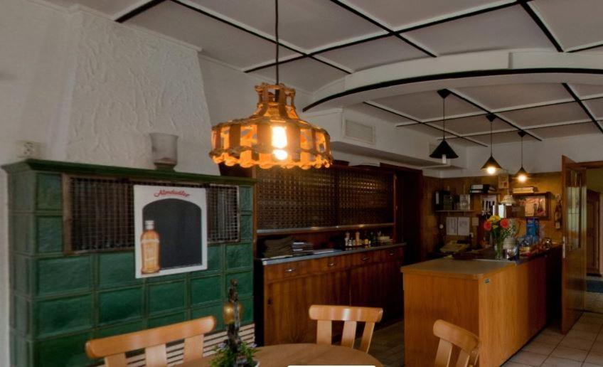 Bed and Breakfast Kreuz! Einfach. Guenstig. Schlafen. Ulma Esterno foto